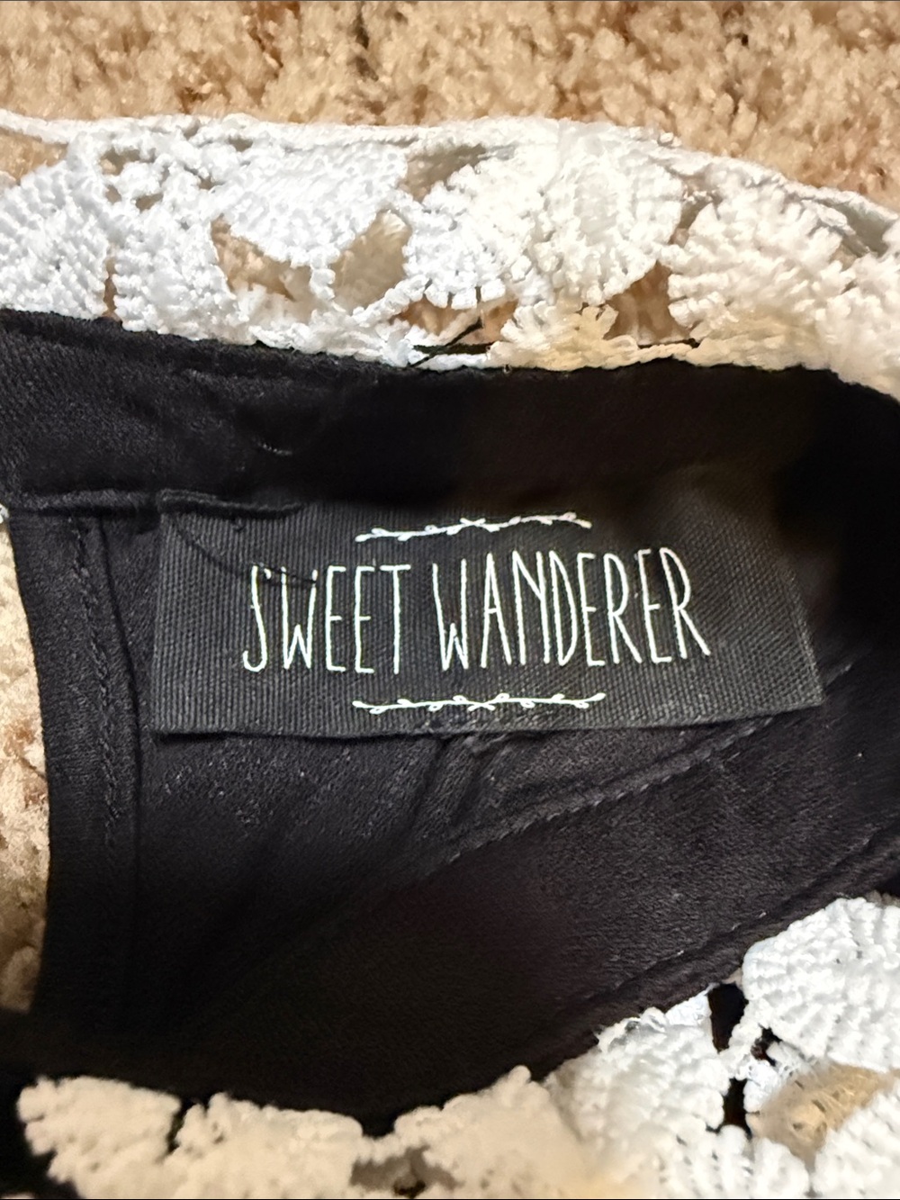 Sweet Wanderer Black Short Sleeve Tee with White Crochet Collar - Picture 2 of 8